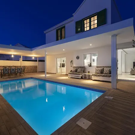 Villa Deluxe En Puerto Del Carmen Villa *