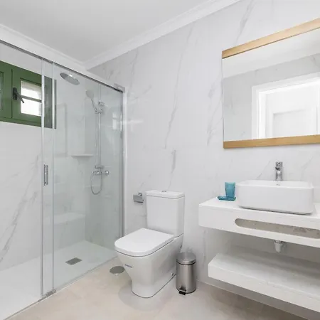 Villa Deluxe En Puerto Del Carmen Вилла